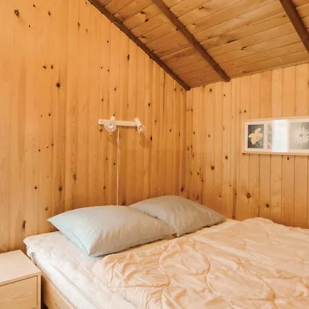 Сasa de vacaciones 3 Bedroom Amazing In Bjert